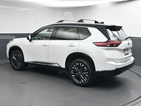 New 2026 Nissan Rogue Platinum w/ Platinum Premium Package image 6