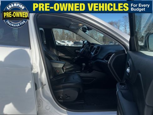 Used 2020 Jeep Cherokee Latitude Lux w/ Quick Order Package 26H Lux image 33