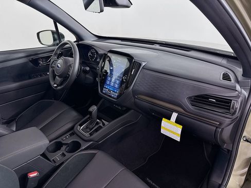 Used 2025 Subaru Forester Touring image 31