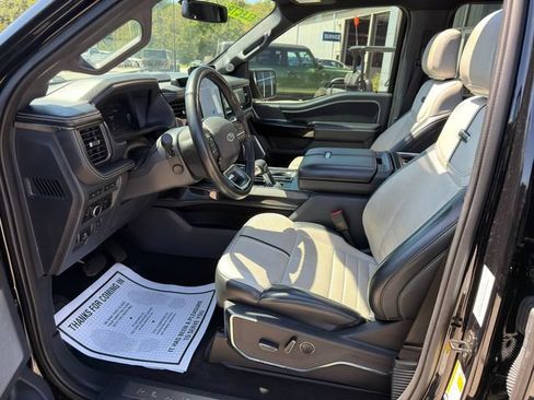 Used 2023 Ford F150 Lightning Platinum AWD/4WD image 18
