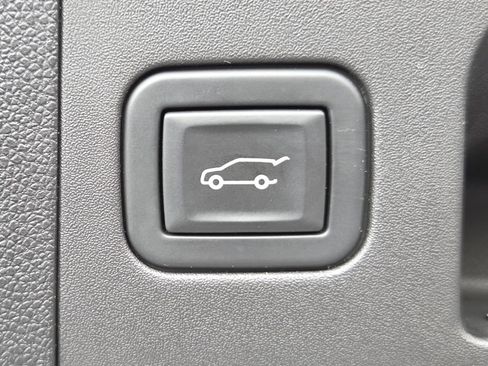 Used 2023 Cadillac XT4 Luxury w/ Driver Awareness Package FWD image 24