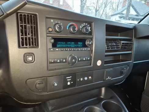 Used 2021 Chevrolet Express 2500 Extended w/ Driver Convenience Package image 21