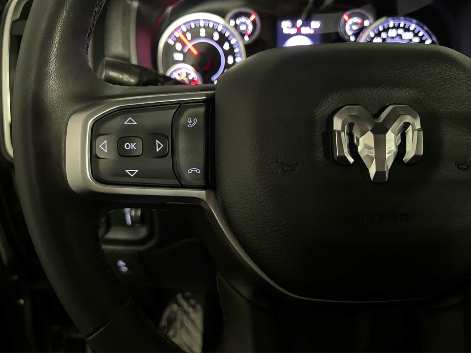 Used 2025 RAM 1500 Big Horn AWD/4WD image 17