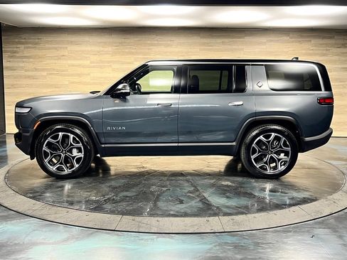 Used 2023 Rivian R1S Adventure AWD/4WD image 22