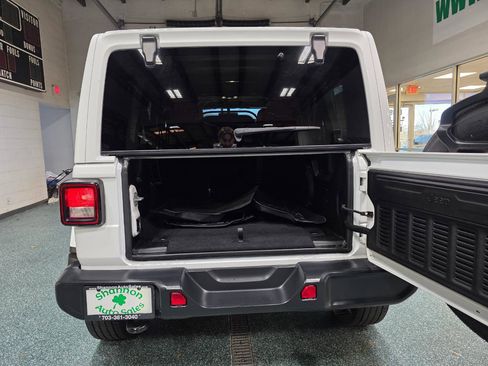 Used 2020 Jeep Wrangler Unlimited Sahara w/ Uconnect 4C Nav & Sound Group image 21
