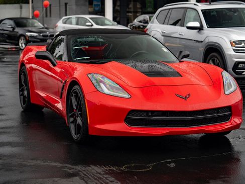 Used 2016 Chevrolet Corvette Stingray Convertible w/ Carbon Flash Badge Package image 3