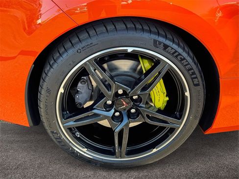 Used 2021 Chevrolet Corvette Stingray Preferred Cpe w/ Z51 Performance Package image 8