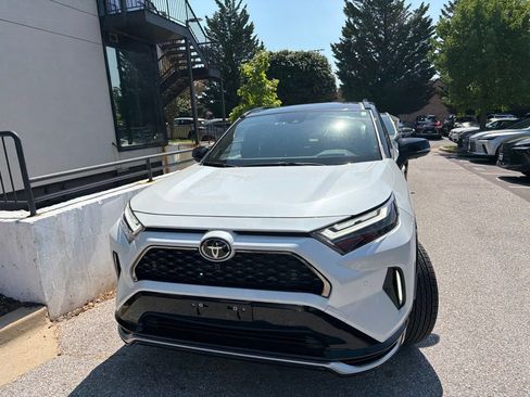 Used 2025 Toyota RAV4 XSE w/ Premium Package AWD/4WD image 2