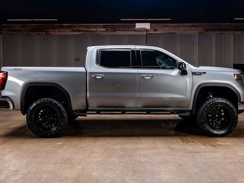 Used 2024 GMC Sierra 1500 SLT w/ SLT Premium Plus Package AWD/4WD image 11