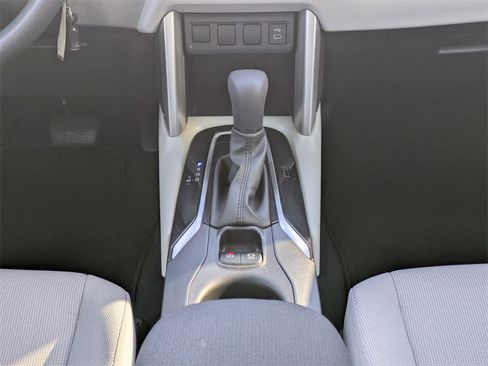 Used 2023 Toyota Corolla Cross L image 22