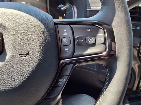 New 2026 RAM 2500 Limited AWD/4WD image 12