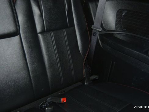 Used 2019 Dodge Grand Caravan GT image 30