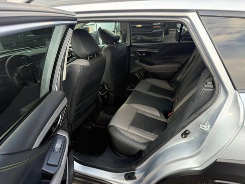 Used 2023 Subaru Outback Onyx Edition AWD/4WD image 17