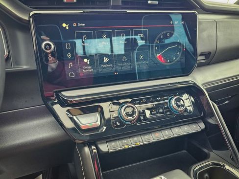 Used 2024 GMC Sierra 1500 AT4X image 26