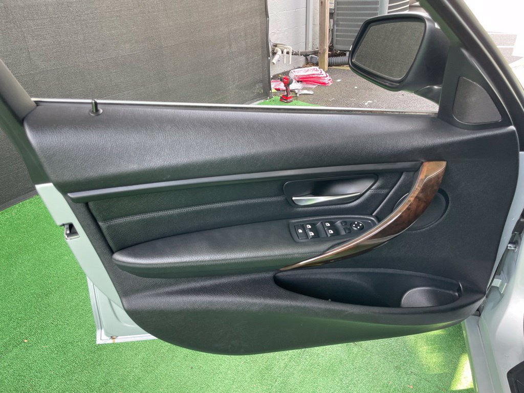 Used 2015 BMW 328i xDrive Wagon AWD/4WD image 33