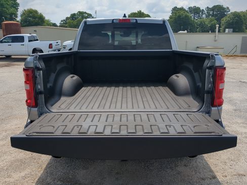 New 2026 RAM 1500 Big Horn AWD/4WD image 11