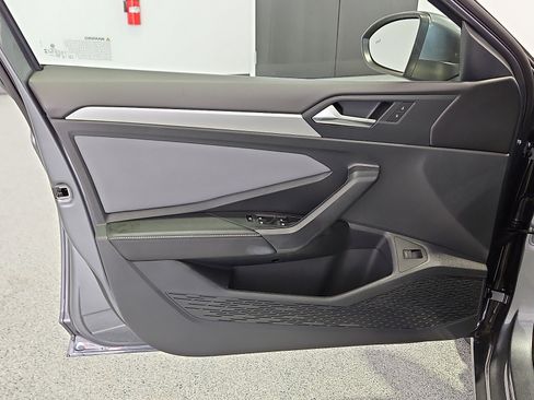 New 2026 Volkswagen Jetta SE image 14