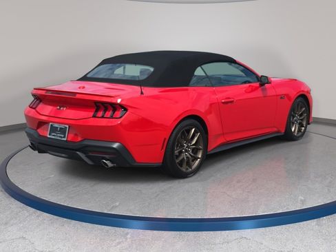 Used 2025 Ford Mustang GT Premium RWD image 5