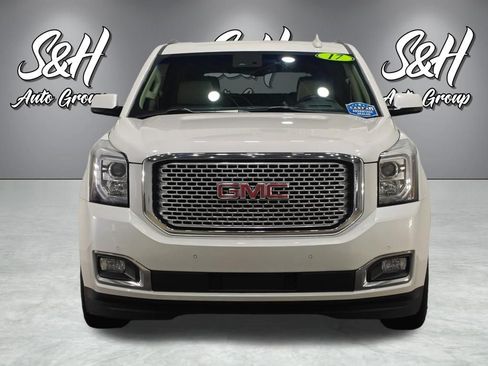 Used 2017 GMC Yukon Denali w/ Open Road Package AWD/4WD image 21