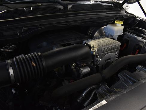 Used 2020 RAM 1500 Laramie image 32