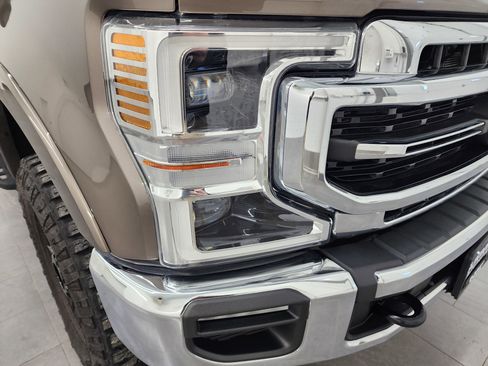 Used 2022 Ford F250 Lariat w/ Tremor Off-Road Package image 21