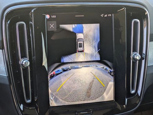 New 2026 Volvo XC40 B5 Plus w/ Protection Package Premier image 22