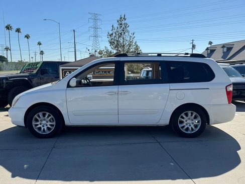 Used 2007 Kia Sedona EX image 9