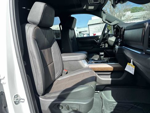 Certified 2024 Chevrolet Silverado 1500 High Country w/ High Country Premium Package image 19