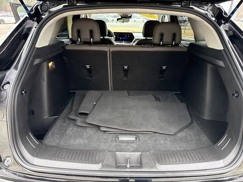 Used 2025 Chevrolet Trax ACTIV w/ Sunroof Package image 27