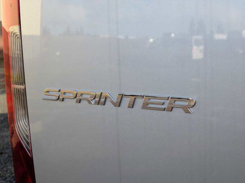 New 2025 Mercedes-Benz Sprinter 2500 image 18