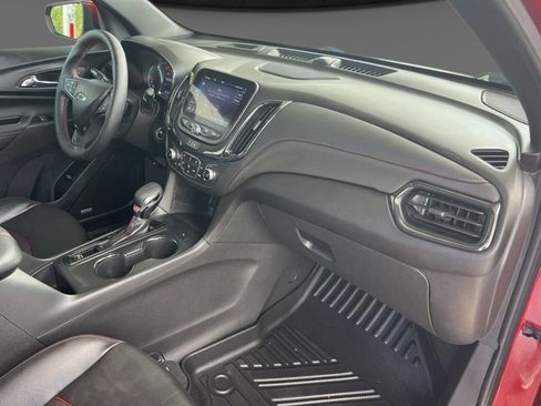 Used 2023 Chevrolet Equinox RS w/ RS Leather Package FWD image 25