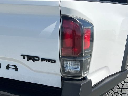 Used 2020 Toyota Tacoma TRD Pro AWD/4WD image 13