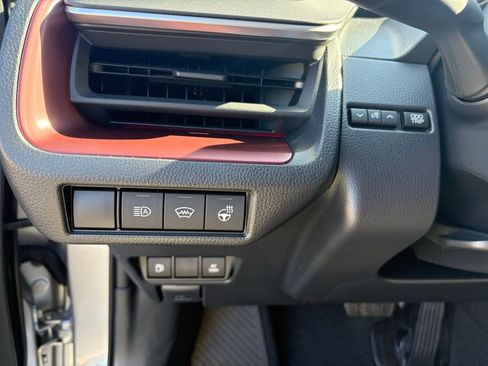 New 2026 Toyota Prius Plug-In Hybrid FWD image 28