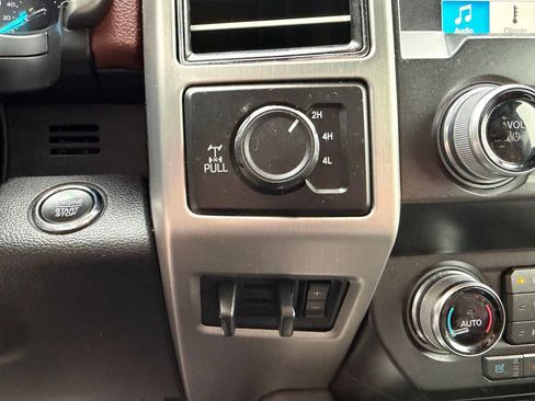 Used 2019 Ford F350 Platinum w/ Platinum Ultimate Package image 23