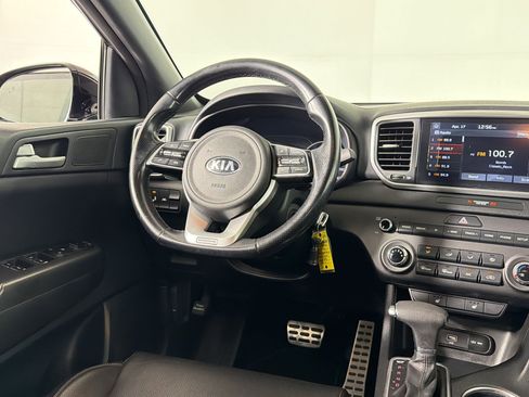 Used 2020 Kia Sportage S image 25