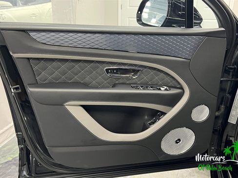 Used 2022 Bentley Bentayga Speed image 16