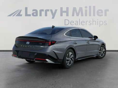 New 2026 Hyundai Sonata Blue image 5