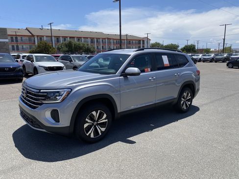 Certified 2025 Volkswagen Atlas SE AWD/4WD image 52