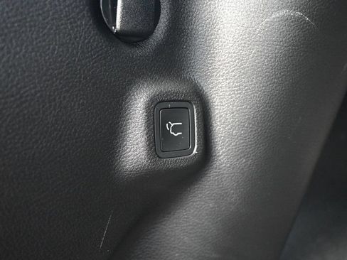 Used 2017 Jeep Compass Trailhawk w/ Leather Interior Group AWD/4WD image 22