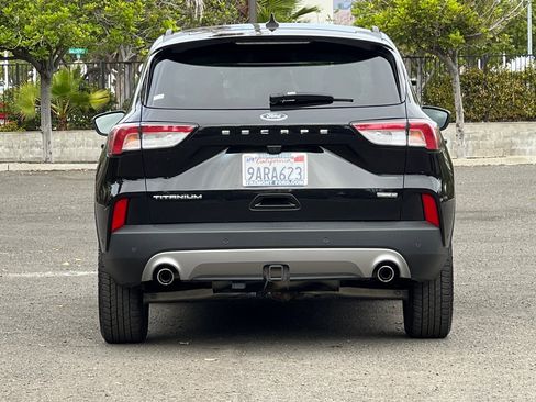 Used 2022 Ford Escape Titanium w/ Titanium Elite Package image 5