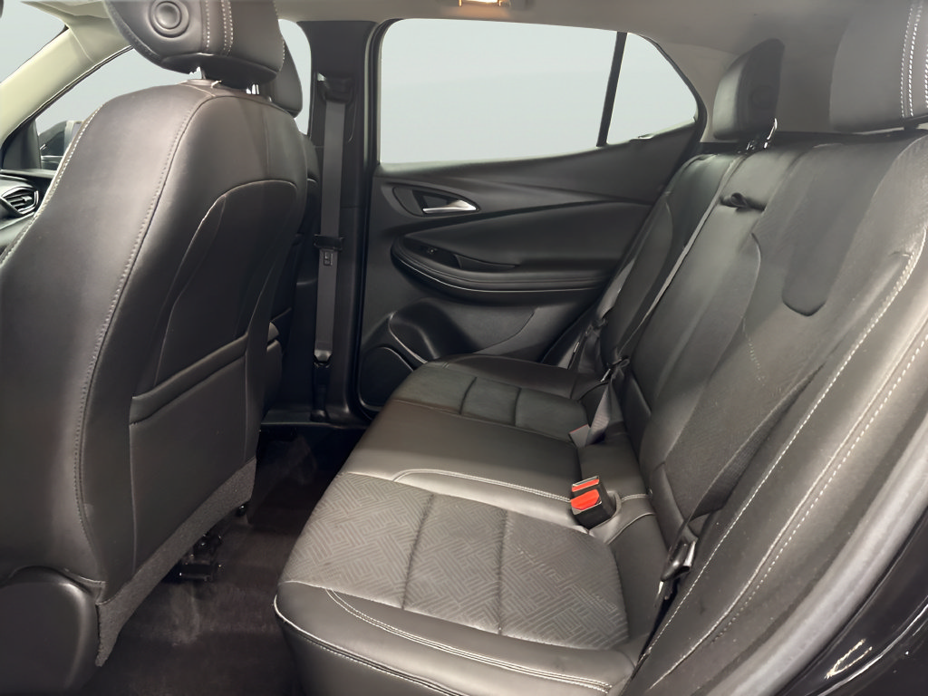 Used 2023 Buick Encore GX Essence w/ Experience Buick Package AWD/4WD image 16
