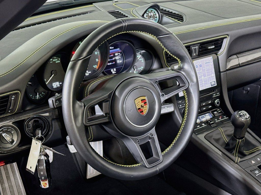 Certified 2019 Porsche 911 Speedster RWD image 12