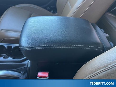 Used 2022 Jeep Wrangler Unlimited Rubicon w/ Cold Weather Group image 36