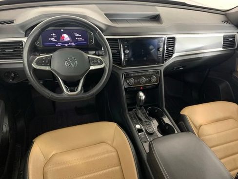 Used 2023 Volkswagen Atlas Cross Sport SEL Premium R-Line AWD/4WD image 18