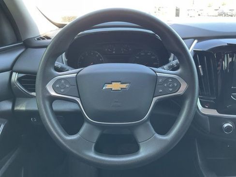 Used 2021 Chevrolet Traverse LS image 11