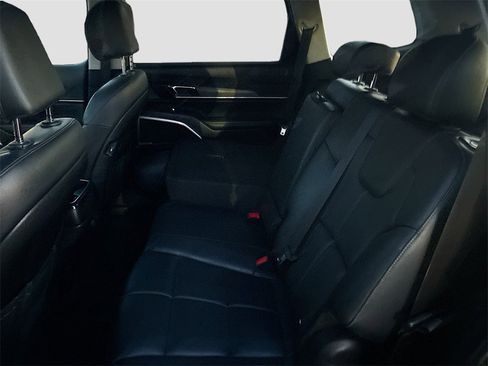 Used 2022 Kia Telluride EX w/ Towing Package image 25