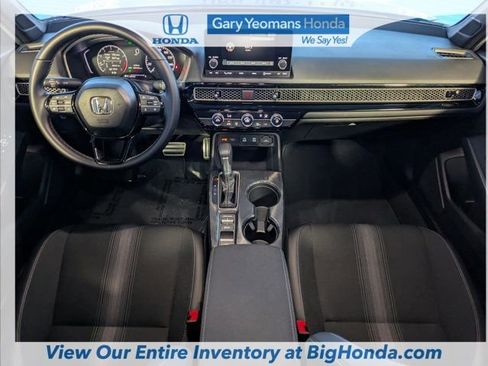 Certified 2025 Honda Civic Sport image 13