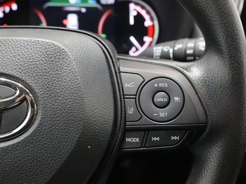 Used 2024 Toyota RAV4 XLE image 26