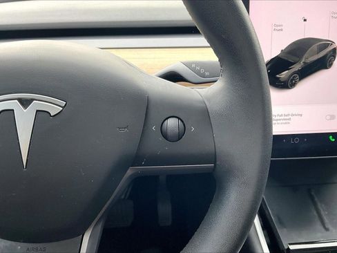 Used 2020 Tesla Model Y Long Range AWD/4WD image 18