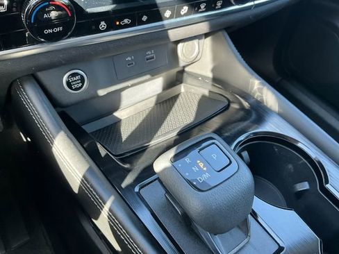 Used 2023 Nissan Rogue SL AWD/4WD image 20